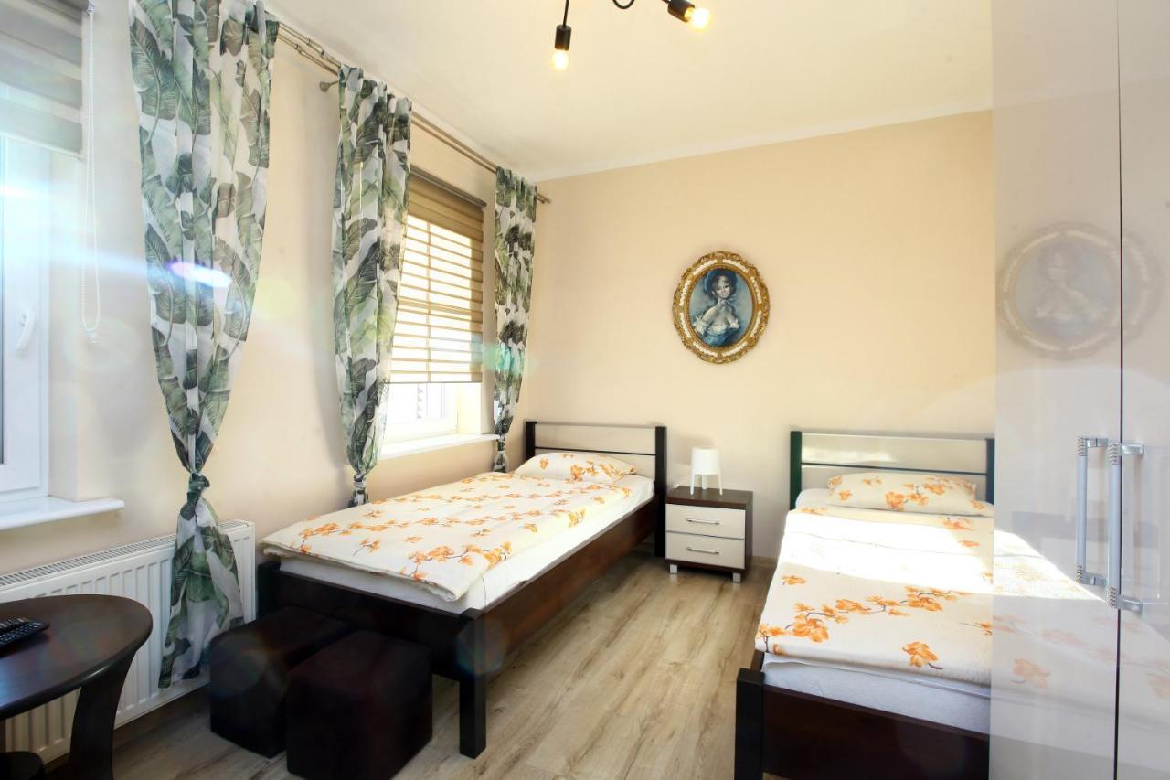 Pod Kasztanem Apartment Lubin  Екстериор снимка