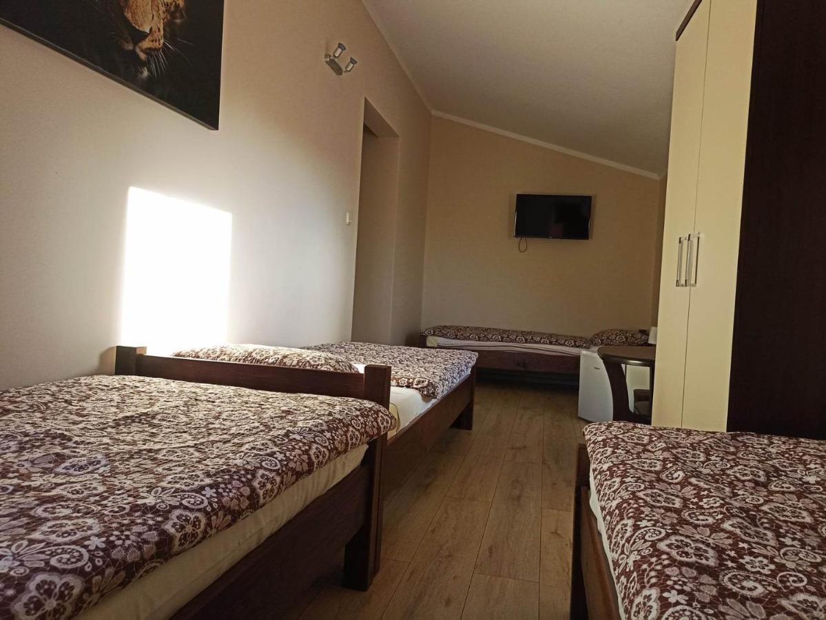 Pod Kasztanem Apartment Lubin  Екстериор снимка